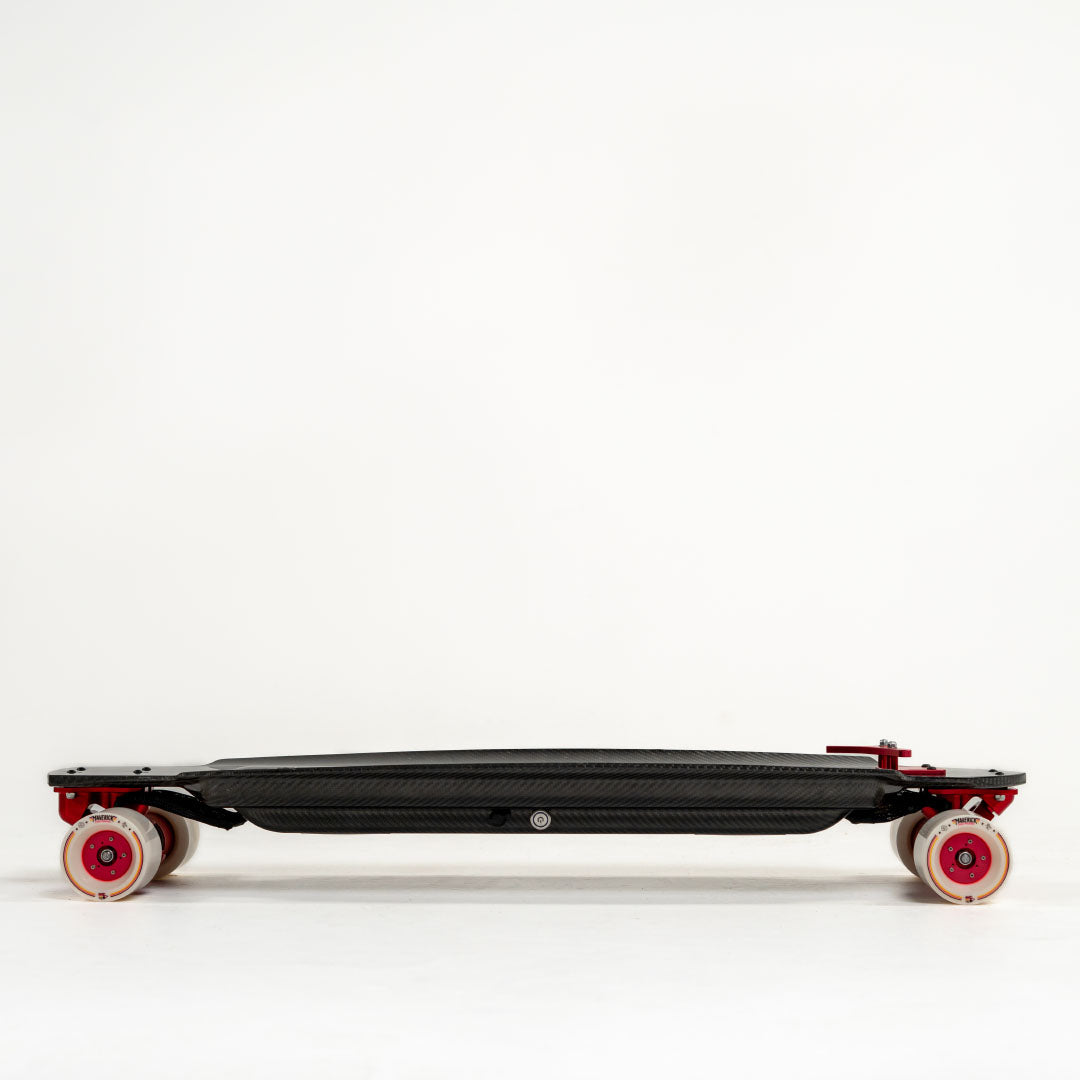 Vengeance Carbon 4WD Black Electric Skateboard Raith Skateboards